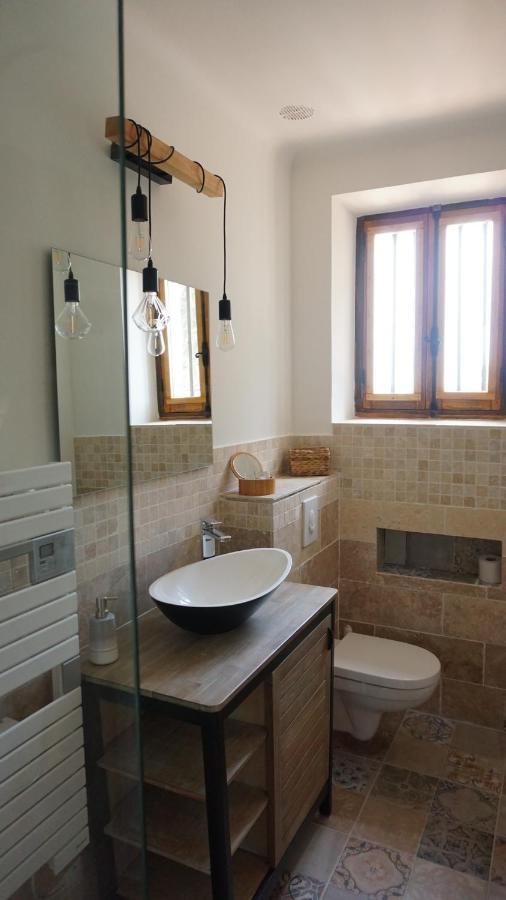 B&B Oasis Des Lavandes - Chambre Coqueliot Villeneuve-lès-Avignon Exteriör bild
