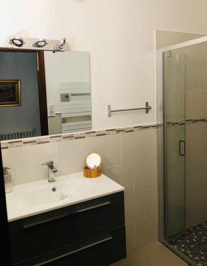 B&B Oasis Des Lavandes - Chambre Coqueliot Villeneuve-lès-Avignon Exteriör bild