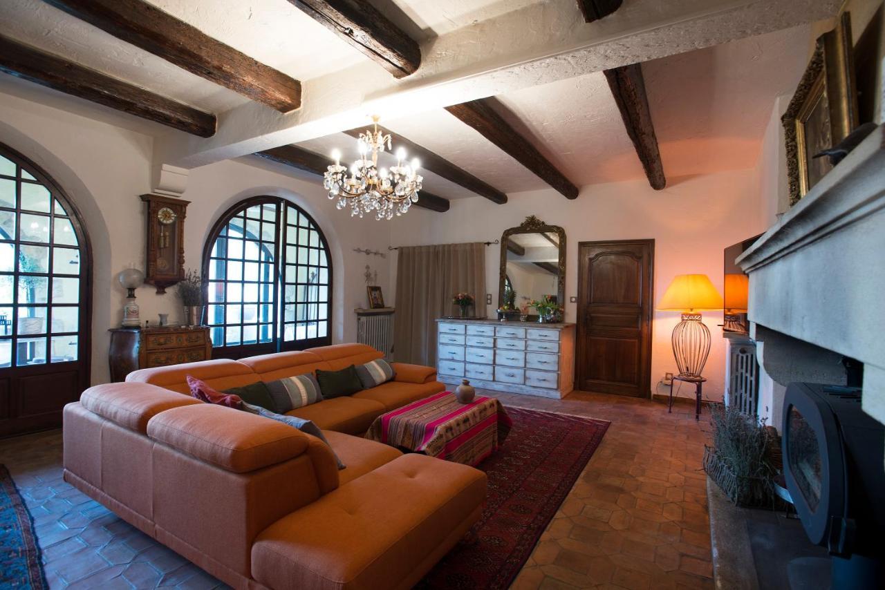 B&B Oasis Des Lavandes - Chambre Coqueliot Villeneuve-lès-Avignon Exteriör bild